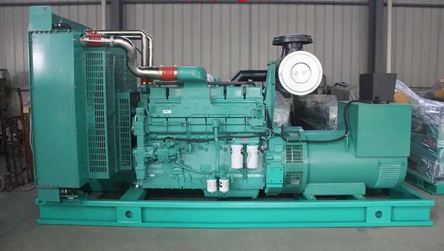發電機組在低電壓下運行會發生什么危險？