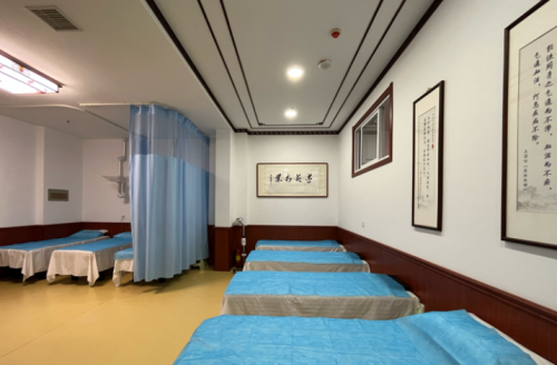 太原登貴堂醫(yī)療管理萬柏林迎澤西大街中醫(yī)門診部 依托總公司授權(quán)，規(guī)范開展經(jīng)營(yíng)活動(dòng)